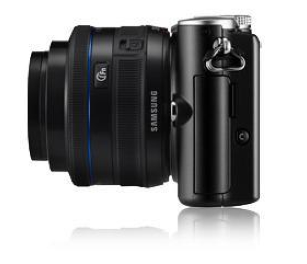 Samsung NX100 B + ob.20-55 - 1409730 - zdjęcie 3
